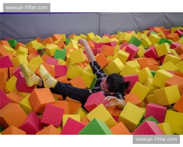 蹦床，让生活轻起来——家庭、健身与快乐的新潮方式