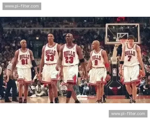 勇士vs公牛：一场跨越时空的篮球史诗，重温经典瞬间